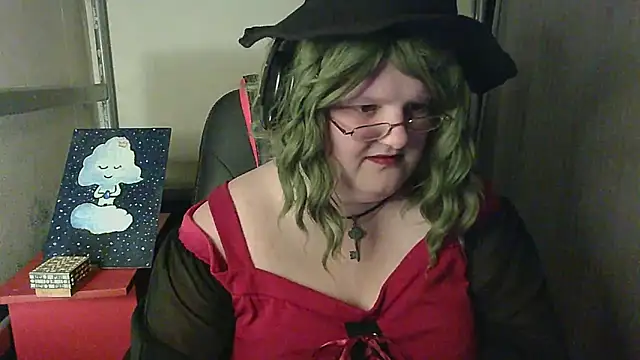 Snapshot of Freya_Fellie chatting on 05-21-26, 04:47 Freya Fellie online show from 05-21-26, 04:47
