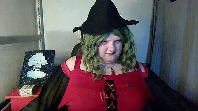 Snapshot of Freya_Fellie chatting on 05-23-26, 10:30 Freya Fellie online show from 05-23-26, 10:30