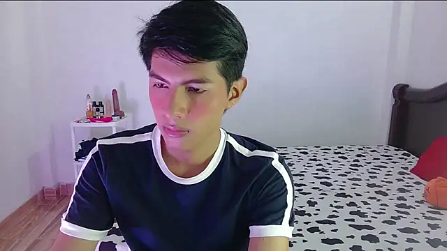 Snapshot of phuwin_bj chatting on 07-06-26, 06:21 phuwin bj online show from 07-06-26, 06:21