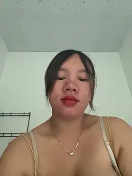 Snapshot of Suki-love chatting on 06-21-26, 03:31 Suki-love online show from 06-21-26, 03:31