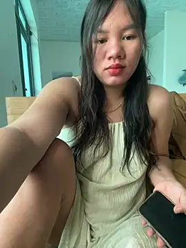 Snapshot of Suki-love chatting on 06-30-26, 04:02 Suki-love online show from 06-30-26, 04:02