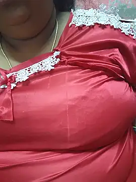 Snapshot of geetha431 chatting on 06-14-26, 06:32 geetha431 online show from 06-14-26, 06:32