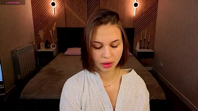 Annie Kitss online show from 06-02-26, 01:07