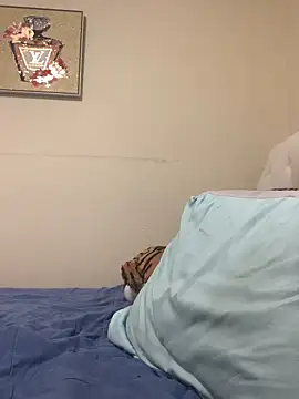 Prettylondond online show from 06-09-26, 04:24