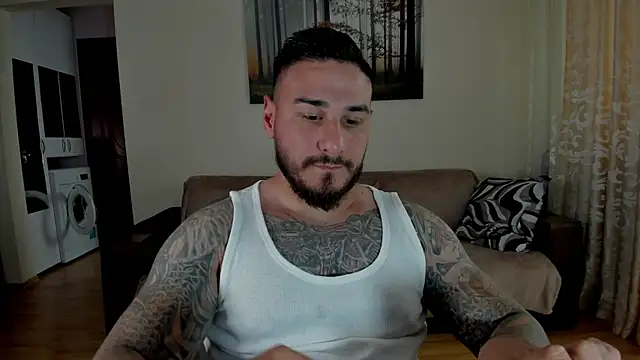 Snapshot of Gymdominus chatting on 06-01-26, 08:16 Gymdominus online show from 06-01-26, 08:16