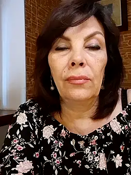 Snapshot of SannyMI-LF chatting on 06-10-26, 02:49 SannyMI-LF online show from 06-10-26, 02:49