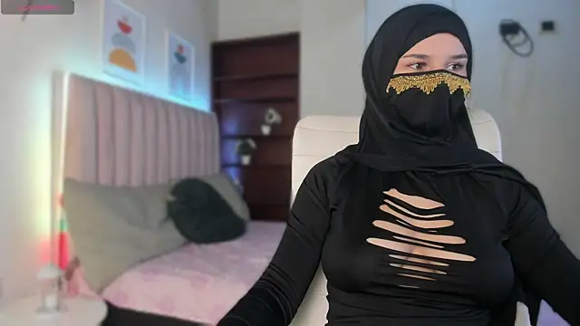 Snapshot of _SweetAmira_ chatting on 05-31-26, 01:58 SweetAmira online show from 05-31-26, 01:58