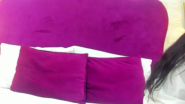 Snapshot of AlexaGill chatting on 06-25-26, 11:59 AlexaGill online show from 06-25-26, 11:59