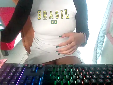 Snapshot of moraninha chatting on 06-29-26, 05:24 moraninha online show from 06-29-26, 05:24