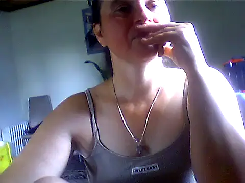 Snapshot of AniaCool77 chatting on 06-22-26, 12:02 AniaCool77 online show from 06-22-26, 12:02