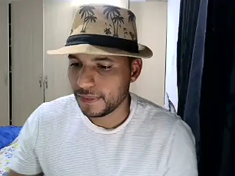 Snapshot of Bruno_vip chatting on 06-24-26, 11:48 Bruno vip online show from 06-24-26, 11:48