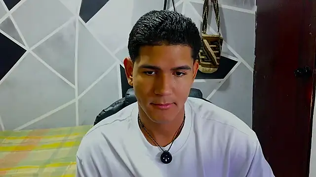 Snapshot of _juanacock_ chatting on 06-17-26, 01:56 juanacock online show from 06-17-26, 01:56