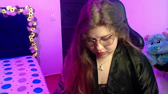 mary shucsika online show from 06-04-26, 04:07
