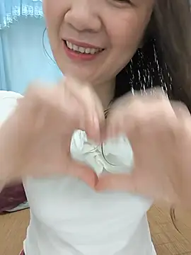 Lye lovely online show from 06-26-26, 01:15