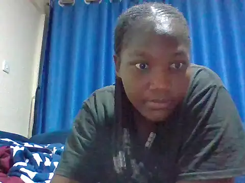 Snapshot of queen_sucker chatting on 05-21-26, 03:41 queen sucker online show from 05-21-26, 03:41
