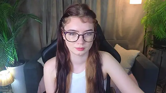 Snapshot of MelissaMay__ chatting on 06-06-26, 11:53 MelissaMay online show from 06-06-26, 11:53