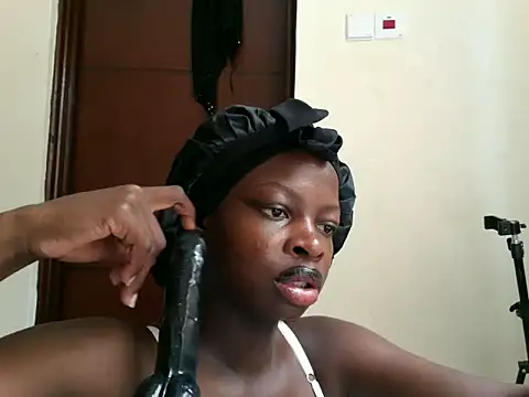 Snapshot of slim_sexy1 chatting on 06-09-26, 09:21 slim sexy1 online show from 06-09-26, 09:21