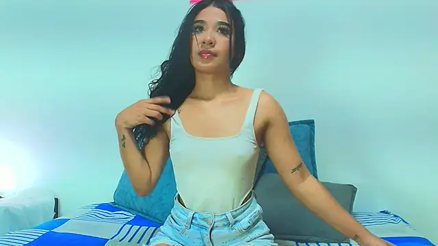 Snapshot of ashley_blazze chatting on 06-13-26, 11:41 ashley blazze online show from 06-13-26, 11:41
