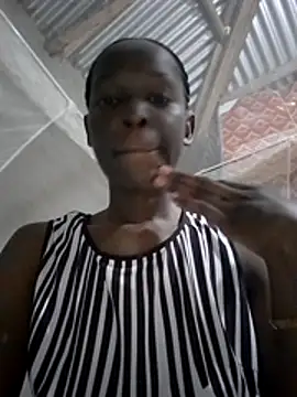 Snapshot of Milen888 chatting on 07-11-26, 08:28 Milen888 online show from 07-11-26, 08:28