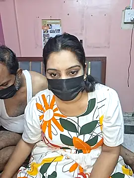 Hornyreshma online show from 06-25-26, 10:42