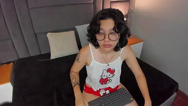 scarleth blaze online show from 06-19-26, 03:22