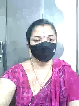 Snapshot of Leela_555 chatting on 06-29-26, 06:08 Leela 555 online show from 06-29-26, 06:08
