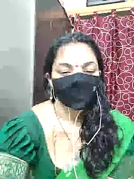 Snapshot of Leela_555 chatting on 07-04-26, 05:24 Leela 555 online show from 07-04-26, 05:24