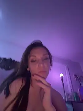 Snapshot of cynGoddess chatting on 06-12-26, 03:16 cynGoddess online show from 06-12-26, 03:16