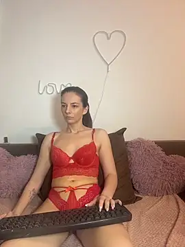 Snapshot of Sabrinee_xx_divine chatting on 07-06-26, 11:18 Sabrinee xx divine online show from 07-06-26, 11:18