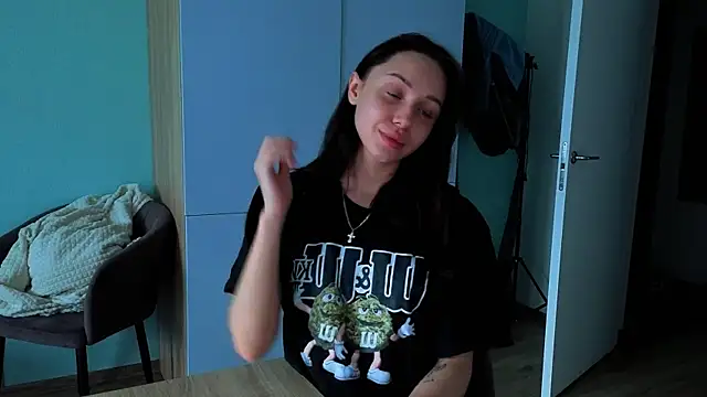 Snapshot of EsterCarterr chatting on 05-25-26, 05:30 EsterCarterr online show from 05-25-26, 05:30