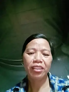Snapshot of Elfledaa chatting on 06-21-26, 10:12 Elfledaa online show from 06-21-26, 10:12