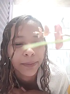 Snapshot of littlehoney00 chatting on 05-22-26, 04:45 littlehoney00 online show from 05-22-26, 04:45