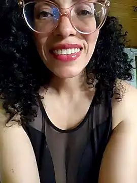 Snapshot of LUCI_LOVE chatting on 12-31-24, 08:02 LUCI LOVE online show from 12-31-24, 08:02