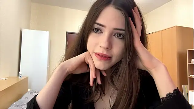 Snapshot of L1sa_Bun chatting on 05-25-26, 03:18 L1sa Bun online show from 05-25-26, 03:18