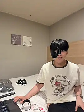 Snapshot of k-kinky chatting on 07-06-26, 03:03 k-kinky online show from 07-06-26, 03:03