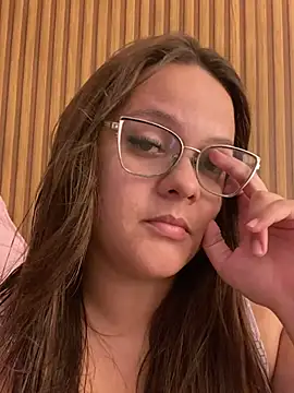 Laryssinha 69 online show from 07-13-26, 11:40