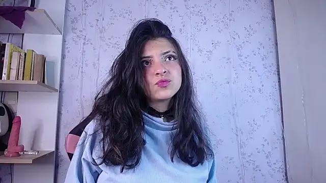 Snapshot of mily_x chatting on 05-25-26, 11:38 mily x online show from 05-25-26, 11:38