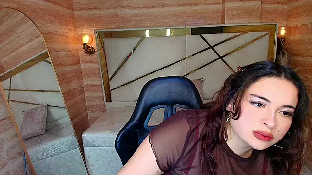 Kiara Moon r online show from 07-11-26, 03:09