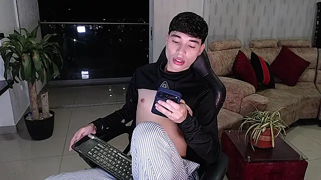 Snapshot of codd_doll chatting on 07-09-26, 12:26 codd doll online show from 07-09-26, 12:26