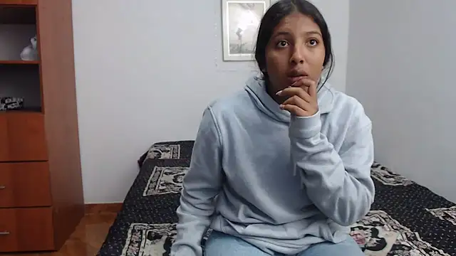 Snapshot of Sex_Latin699 chatting on 06-17-26, 11:27 Sex Latin699 online show from 06-17-26, 11:27
