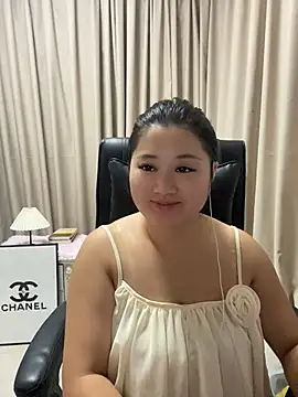 Snapshot of Luckysisi-s chatting on 07-07-26, 01:15 Luckysisi-s online show from 07-07-26, 01:15