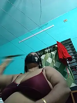 Snapshot of Adhora-54 chatting on 07-10-26, 12:41 Adhora-54 online show from 07-10-26, 12:41