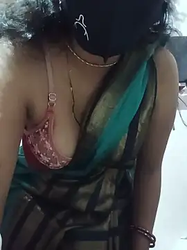 Snapshot of ShilpaSharma chatting on 05-25-26, 04:35 ShilpaSharma online show from 05-25-26, 04:35