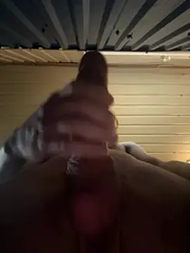 Snapshot of maksimkammm chatting on 07-20-26, 05:11 maksimkammm online show from 07-20-26, 05:11