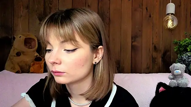 Snapshot of IvoryPesante chatting on 06-13-26, 07:56 IvoryPesante online show from 06-13-26, 07:56