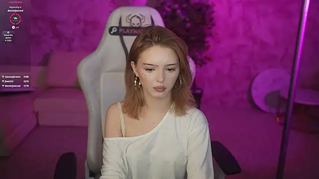 Snapshot of Lia_sweet054 chatting on 06-18-26, 02:43 Lia sweet054 online show from 06-18-26, 02:43