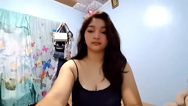 Snapshot of AlluringBabe chatting on 05-24-26, 05:51 AlluringBabe online show from 05-24-26, 05:51