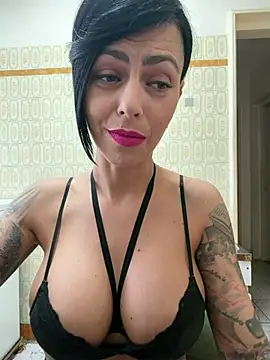 Snapshot of 1HelenRose chatting on 07-18-26, 11:14 1HelenRose online show from 07-18-26, 11:14