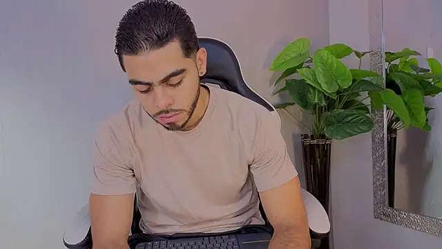 Snapshot of Jadiel_Stone chatting on 07-01-26, 12:51 Jadiel Stone online show from 07-01-26, 12:51