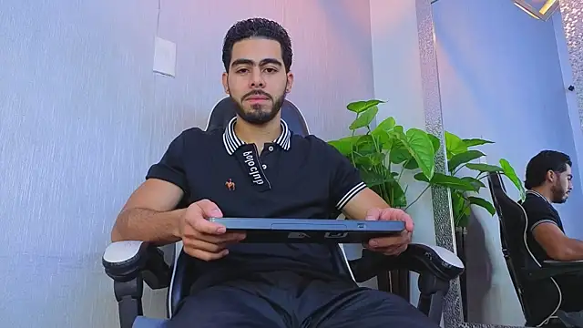 Snapshot of Jadiel_Stone chatting on 07-29-26, 12:03 Jadiel Stone online show from 07-29-26, 12:03